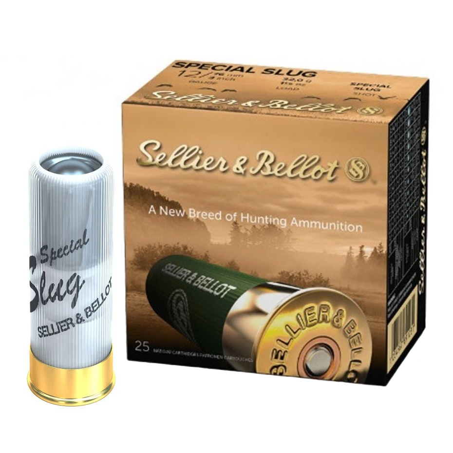 Patrone steht vor Jagdmunition-Verpackung von Sellier & Bellot mit "Special Slug"-Aufschrift.